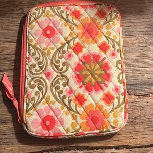 GUC Vera Bradley Quilted IPad Mini/Tablet Case
